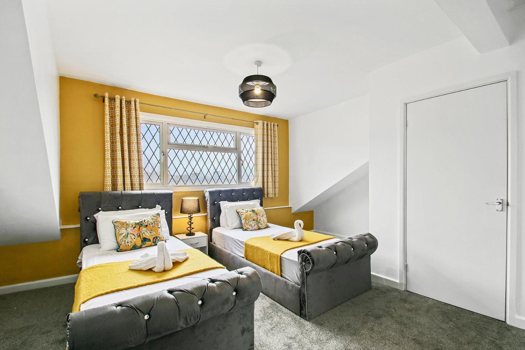 Home In Woodhouse, Leeds Leeds  Dış mekan fotoğraf